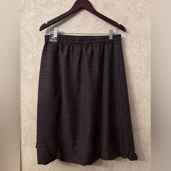 Deja Bleu Balloon Hem Skirt - Picture 2 of 4